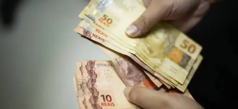 47% dos brasileiros guardam dinheiro para shows, 24% já se endividaram