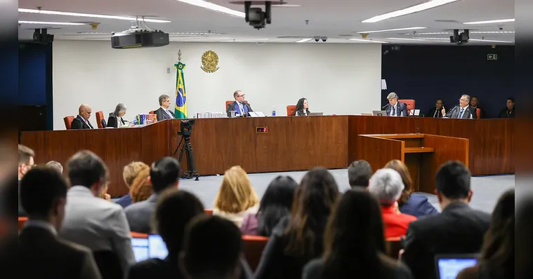 Bolsonaro: STF retoma julgamento a partir das 9h